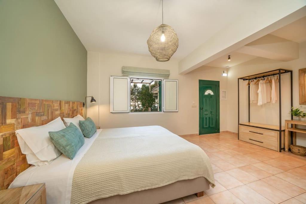 Seashell Luxury Residence - Studio 1 Lixouri Bagian luar foto